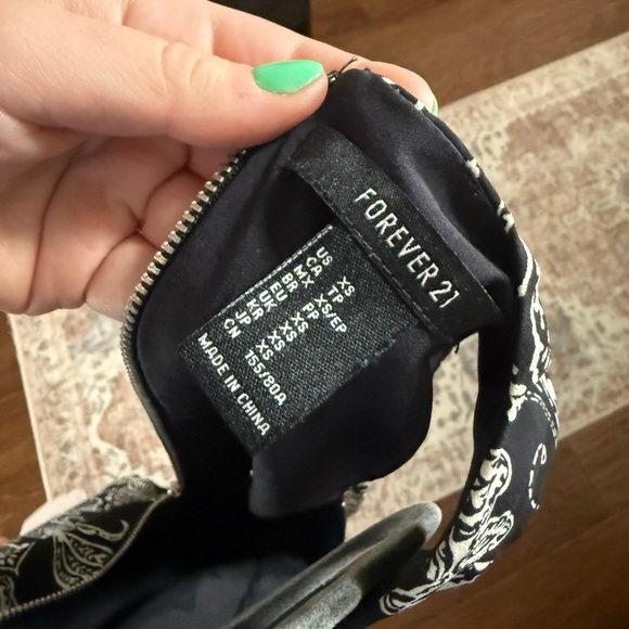 Forever 21 Black and White Paisley Mini Dress - Picture 3 of 3